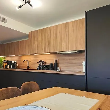 Spacious With Lovely Terrace Apartment Saint-Raphael (Var)