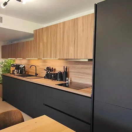 Spacious With Lovely Terrace Saint-Raphael (Var)